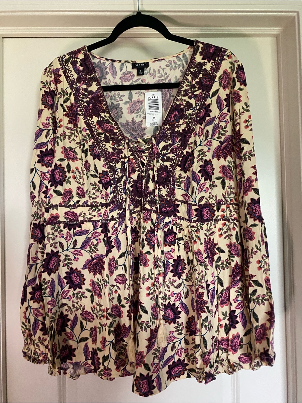 NWT Torrid Cream Floral Lace-Trim Peasant Top - Purple Floral